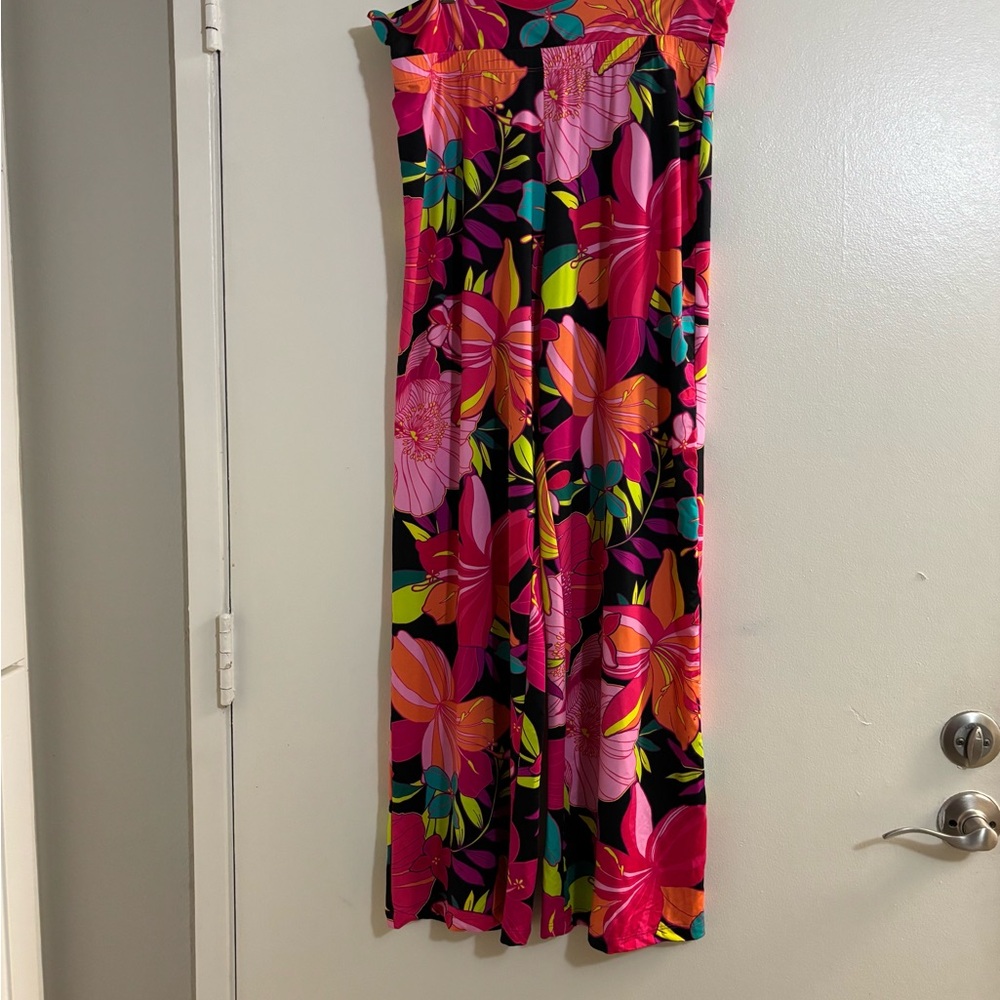 Trina Turk Vibrant Pink and Orange pilosso 
pants